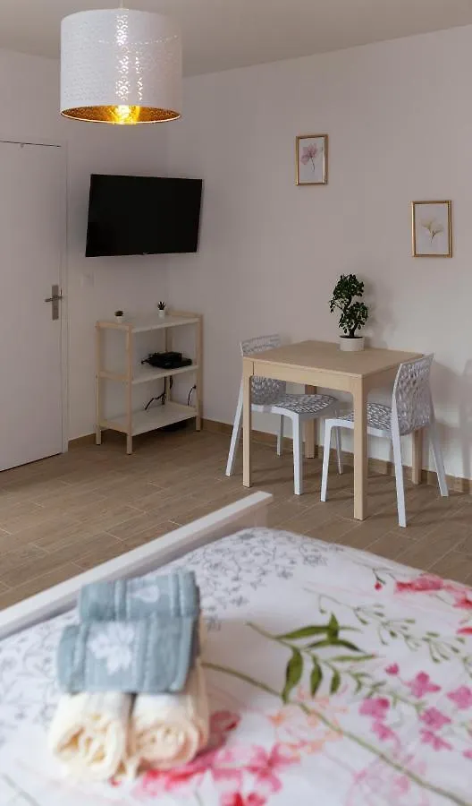 شقة Loc Trotteur Le Pivoine Studio Grand Confort, Gare Sncf De لورد فرنسا
